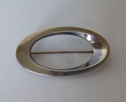 Hans Hansen Sterling siver oval brooch, no 115